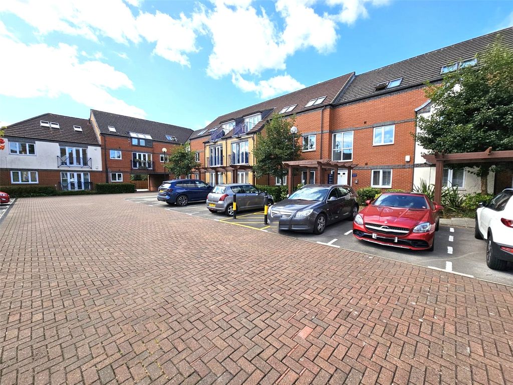 Property photo 1 of 13 Picture No. 16