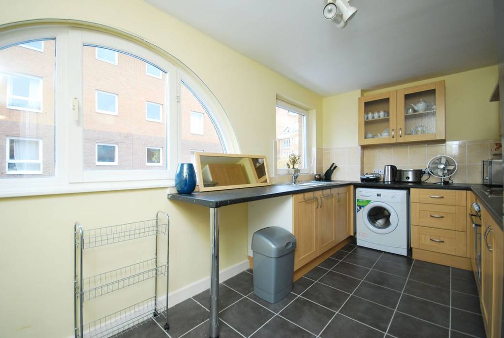 Property photo 3 of 26