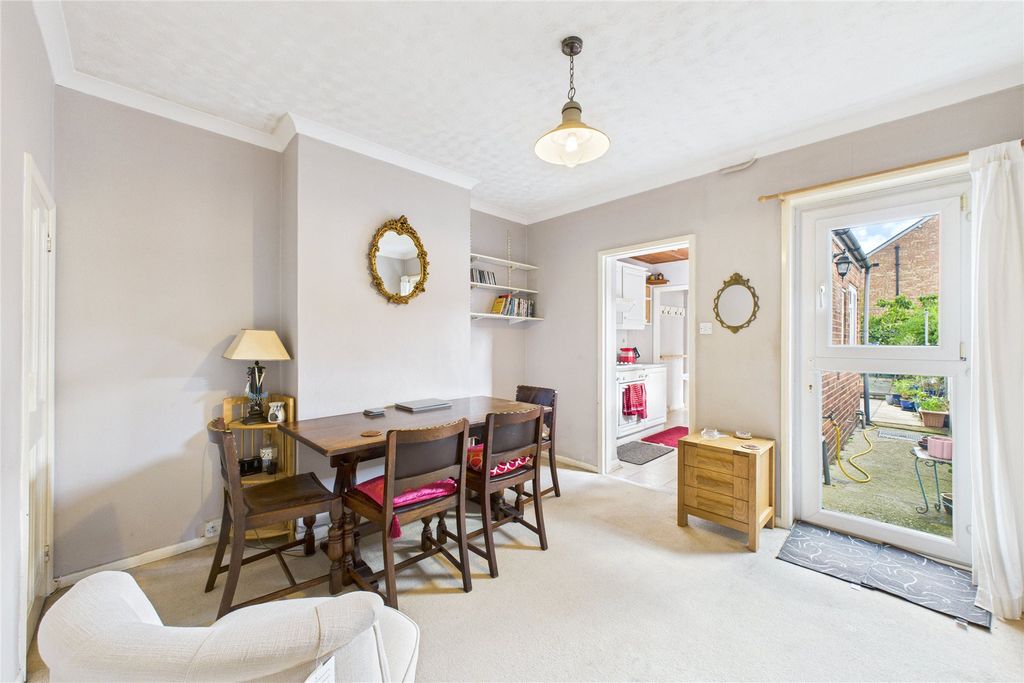 Property photo 3 of 10 Picture No. 04