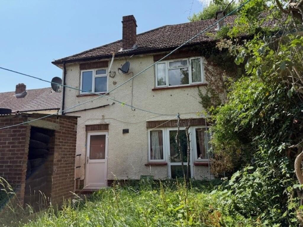 Property photo 2 of 12