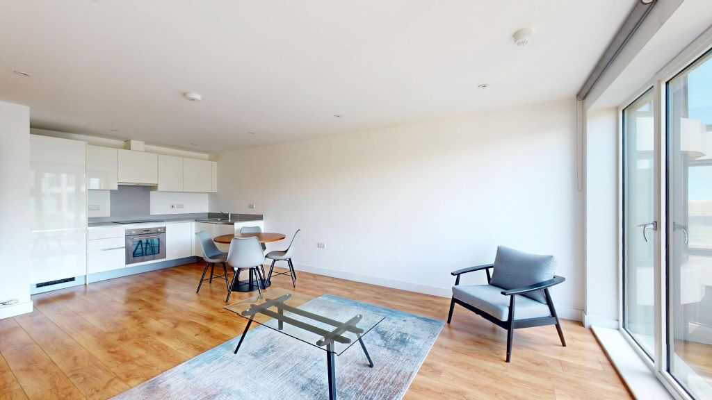 Property photo 1 of 17 Living Room