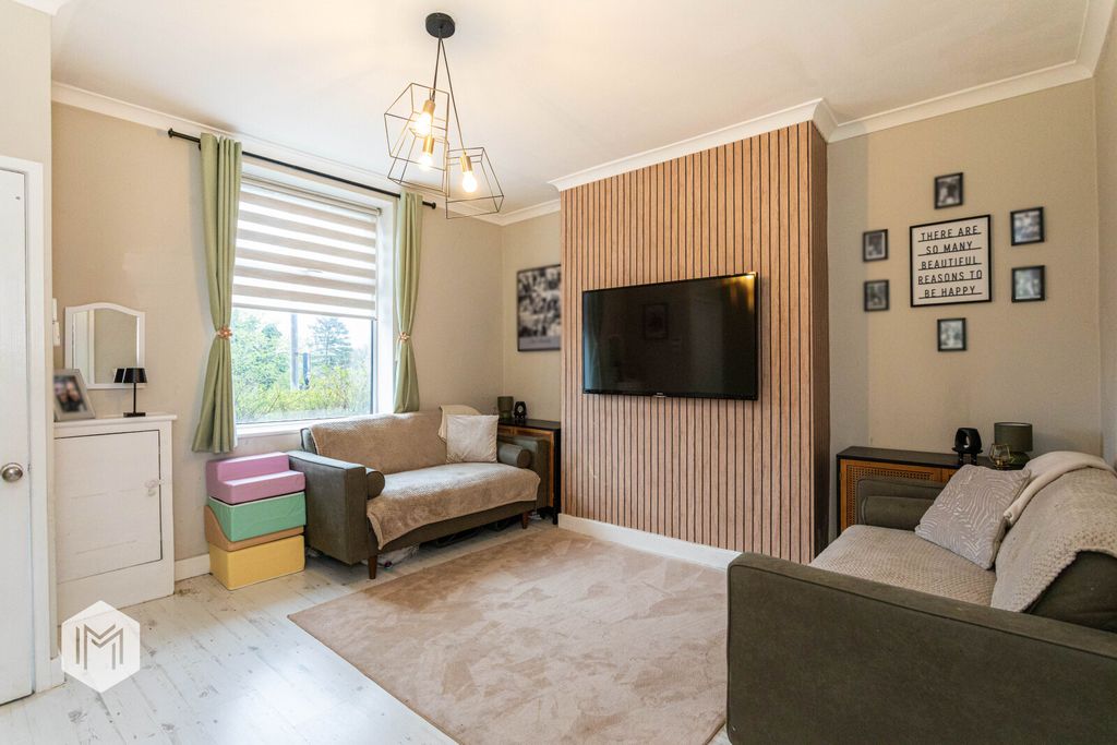 Property photo 2 of 22 Picture No. 11