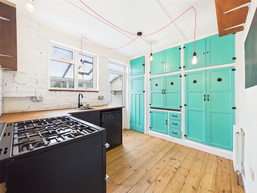 Property photo 3 of 12 Picture No. 16