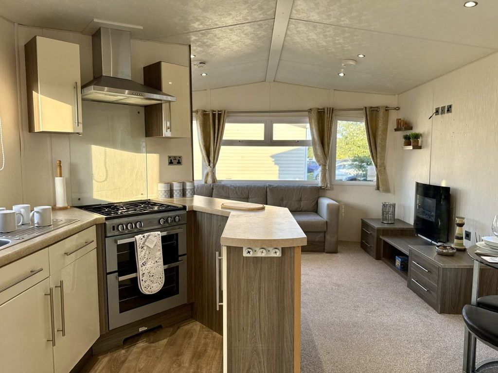 Property photo 1 of 6 Car0055355 - Static Caravan