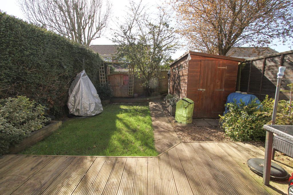 Property photo 3 of 19 Garden