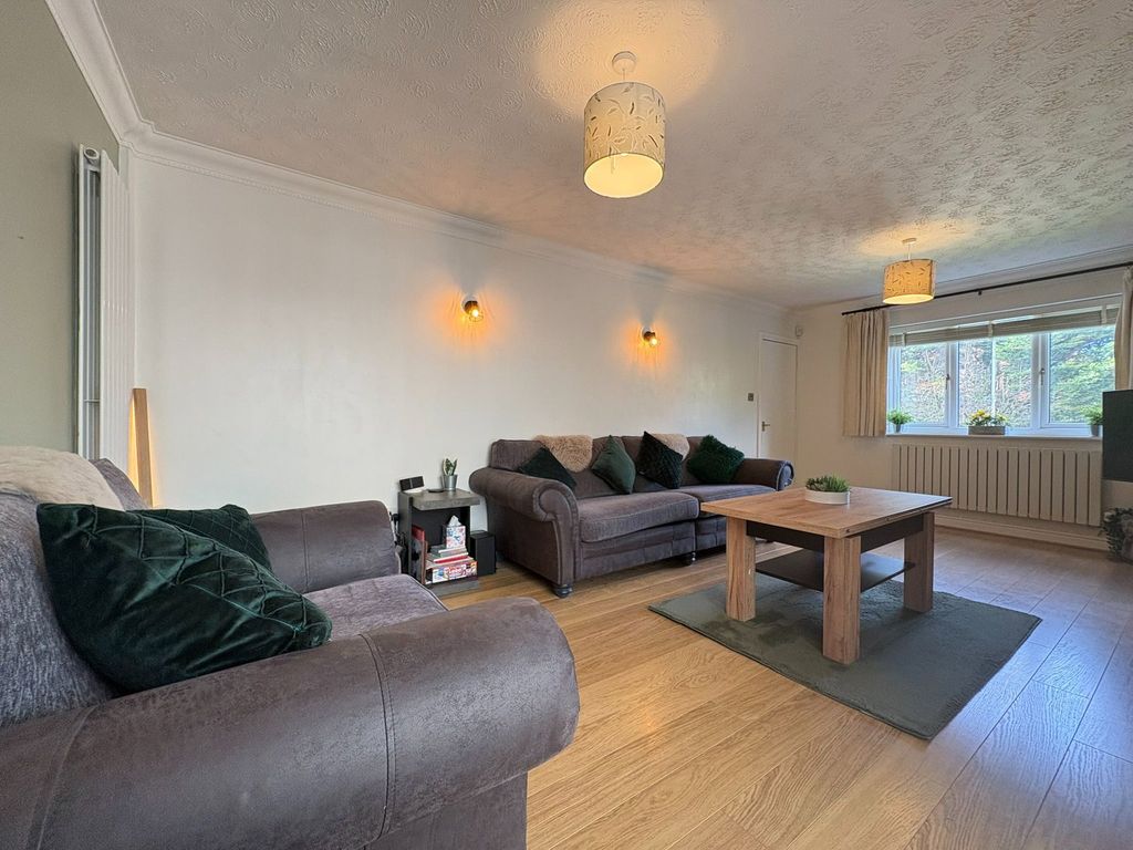 Property photo 2 of 41