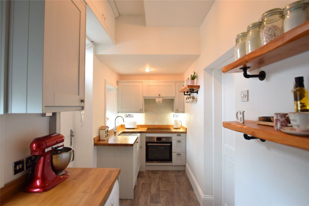 Property photo 2 of 12 Kitchen