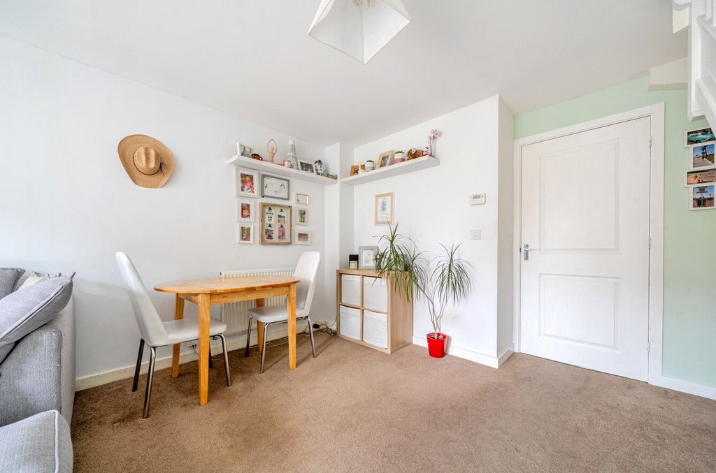 Property photo 3 of 10 1340735-34-68A31E...