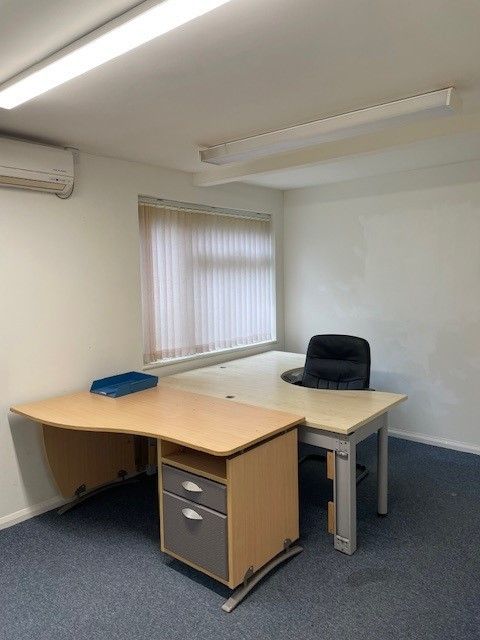 Property photo 3 of 9 Office C