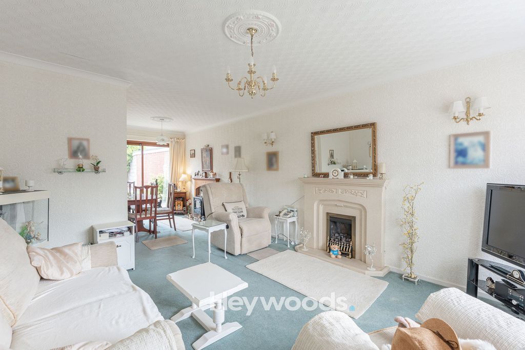 Property photo 2 of 26