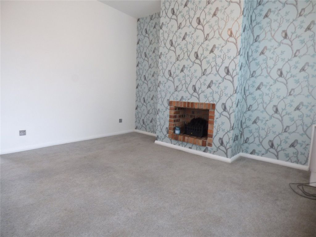 Property photo 2 of 10 Lounge