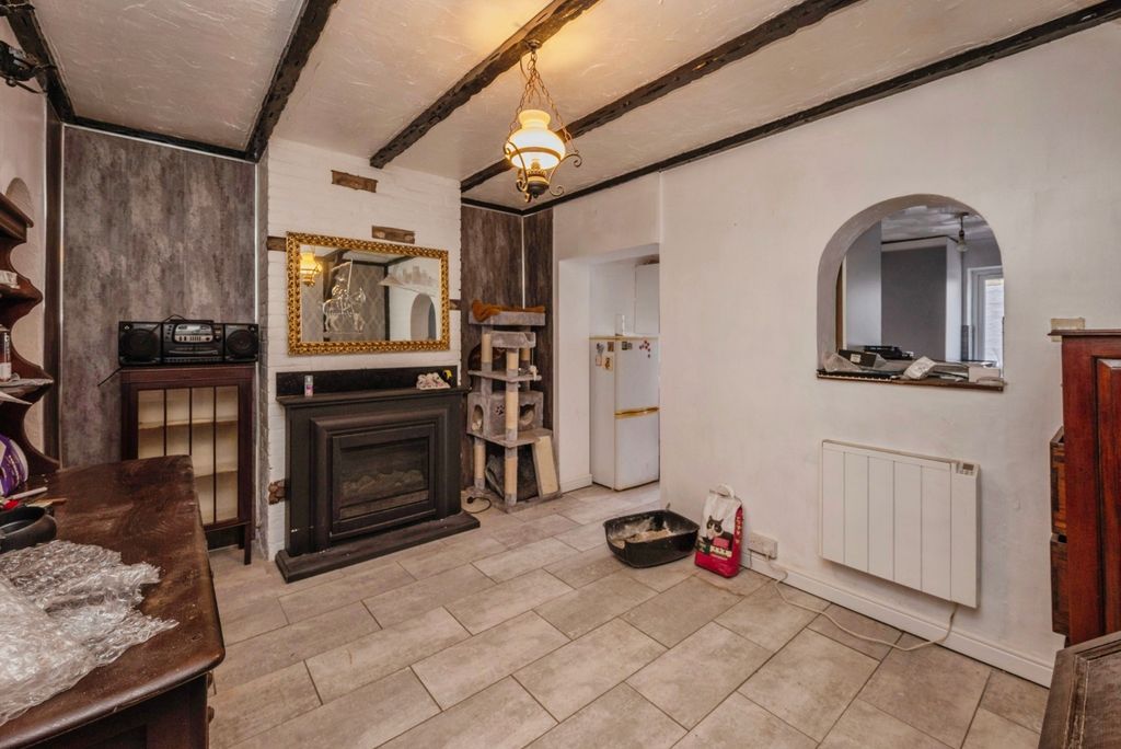 Property photo 3 of 11 Image 2