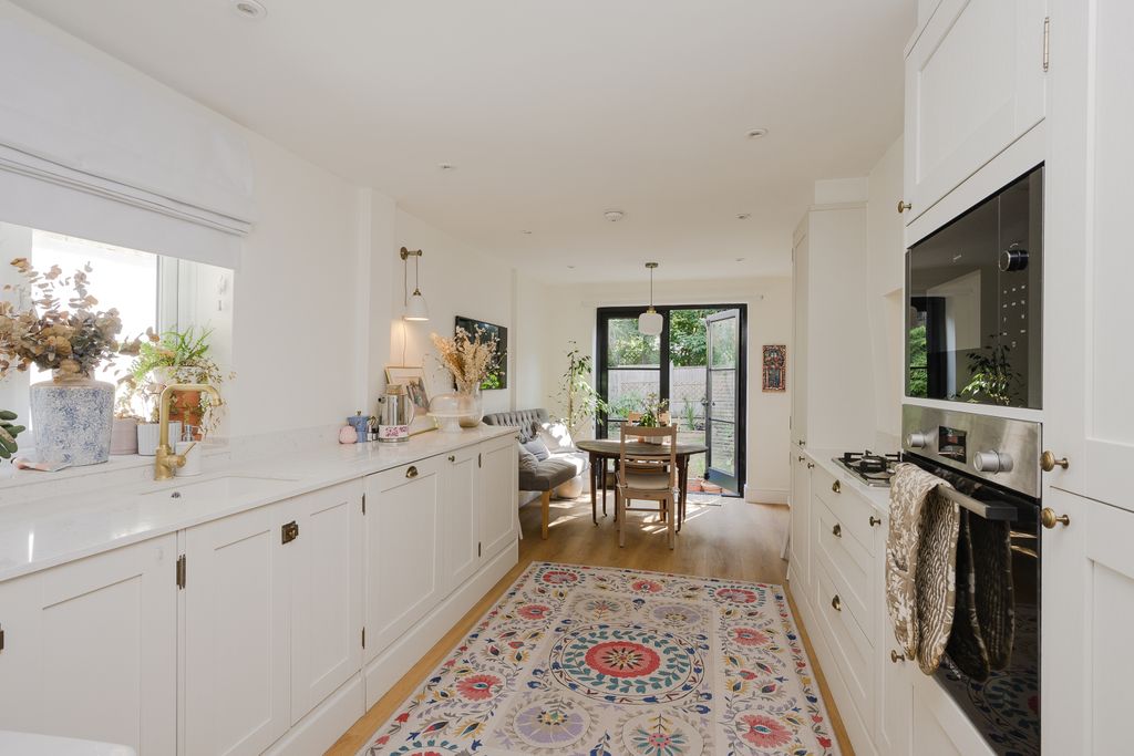 Property photo 2 of 14 Picture No. 05