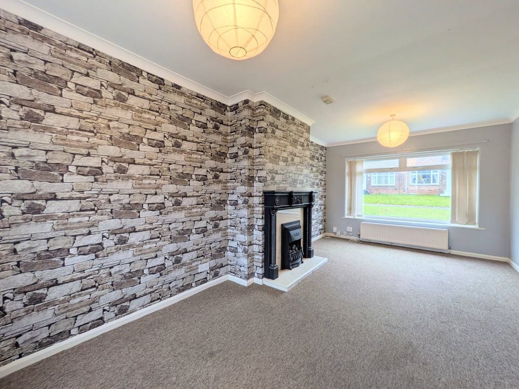 Property photo 2 of 7 Fe376437-22B5-449d-Af77-7d19Bcf734Df