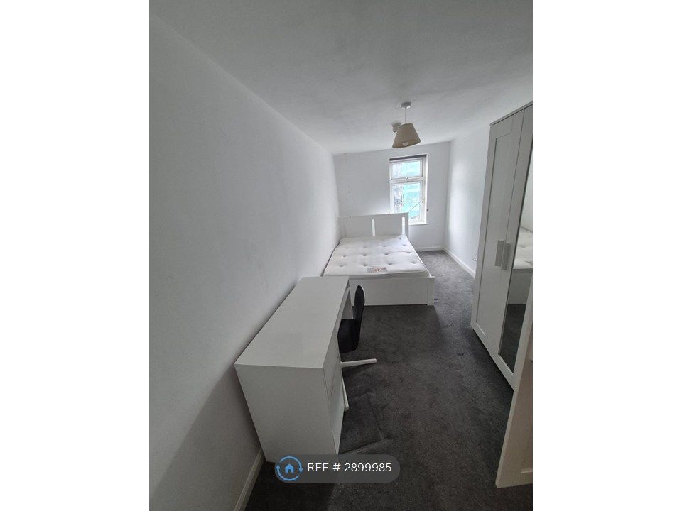 Property photo 2 of 3