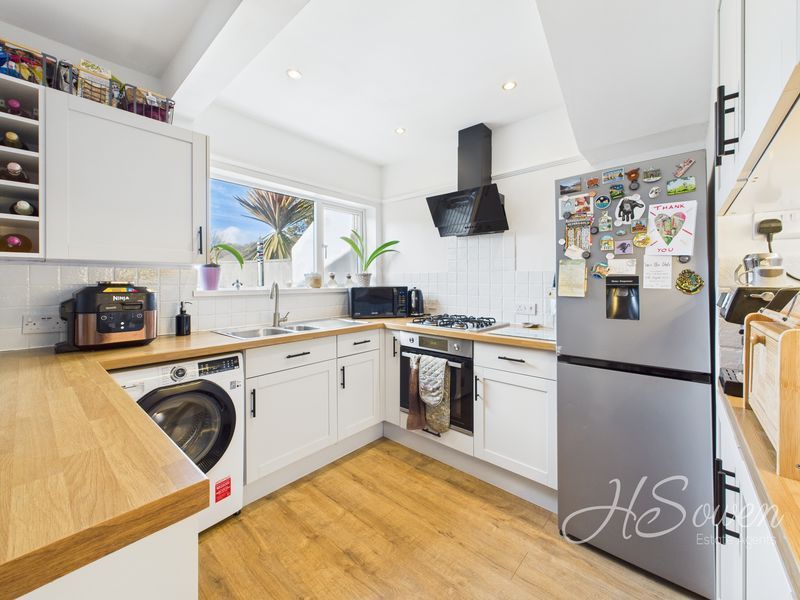 Property photo 3 of 13 Photo 5