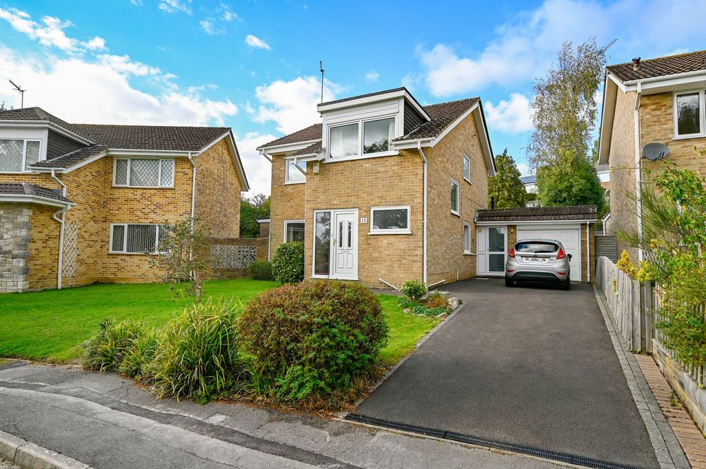 Property photo 1 of 21