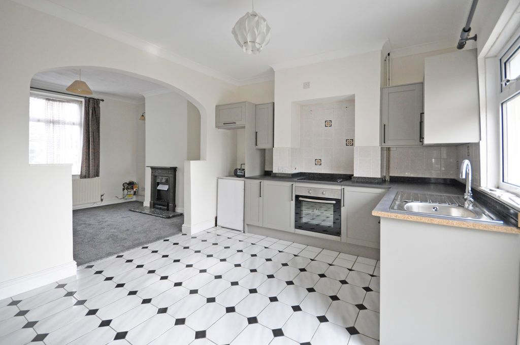 Property photo 2 of 11 Photo 3