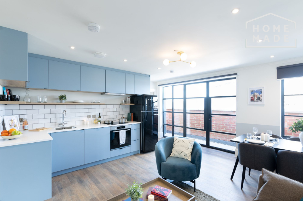 Property photo 2 of 14