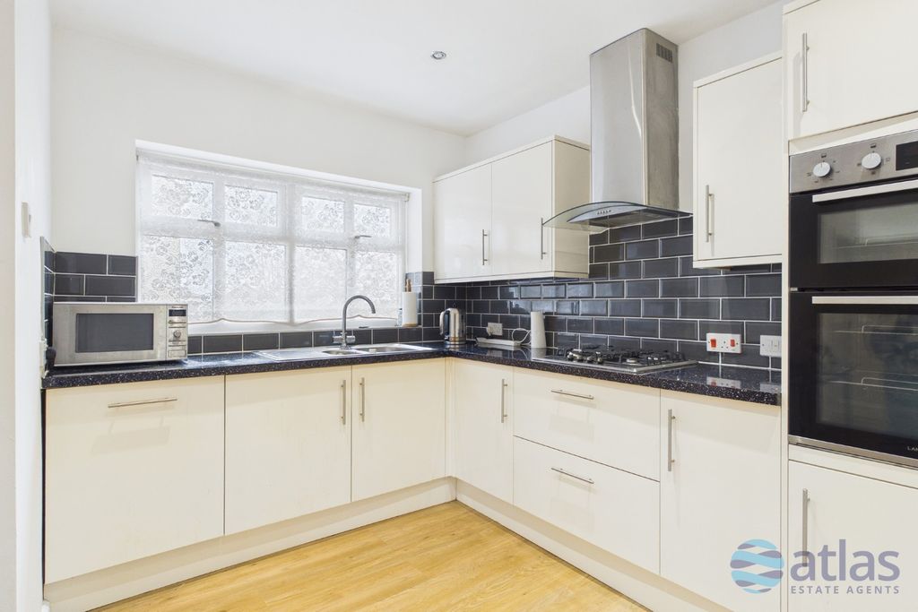 Property photo 2 of 36 Kitchen