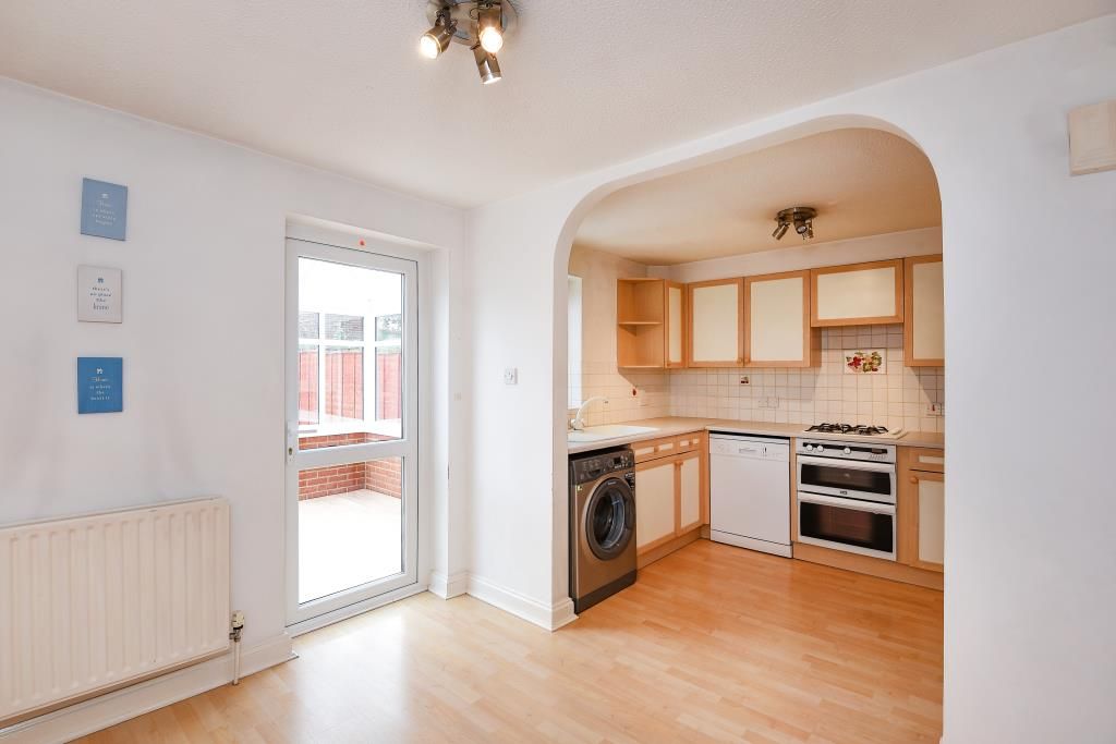 Property photo 2 of 10 Kitchen / Breakfast Room