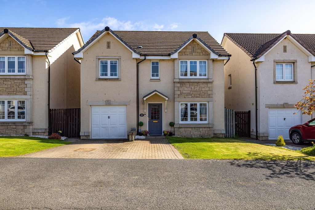 Property photo 1 of 32 25 Thirlestane Drive, Lauder