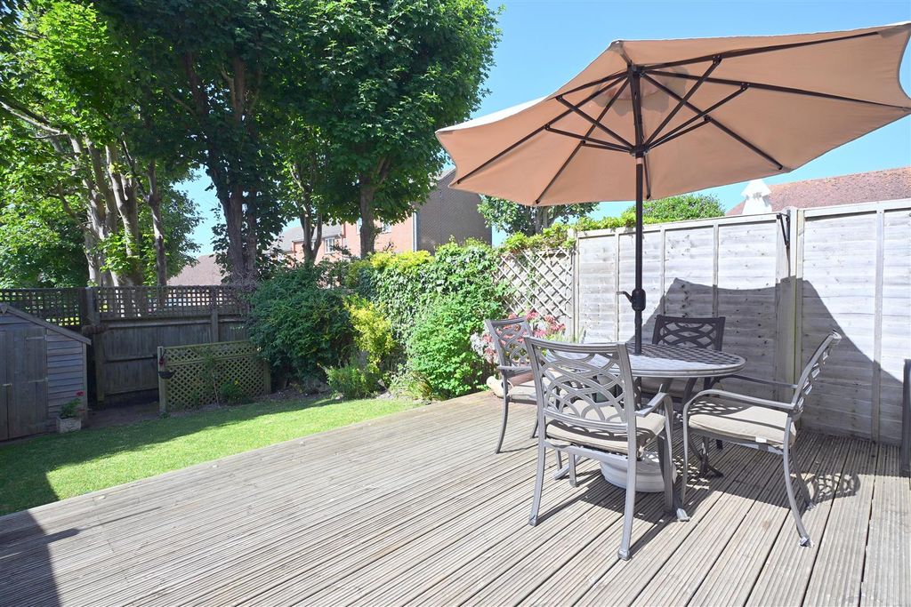 Property photo 2 of 20 Rear Garden