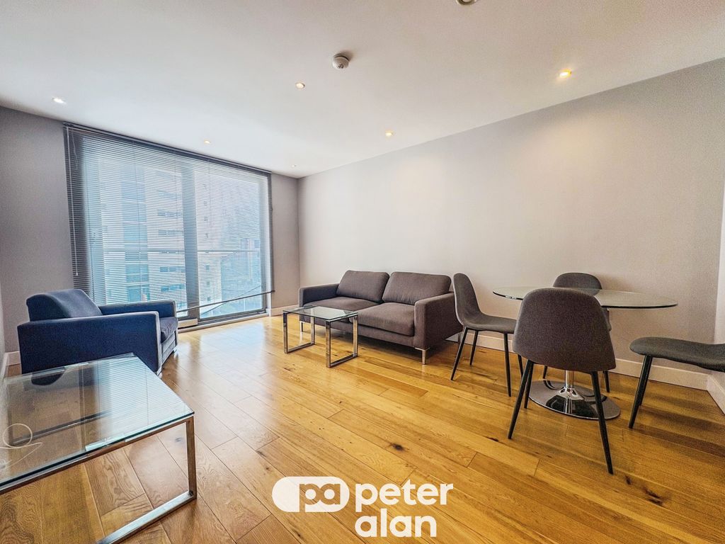 Property photo 3 of 10 Living Room