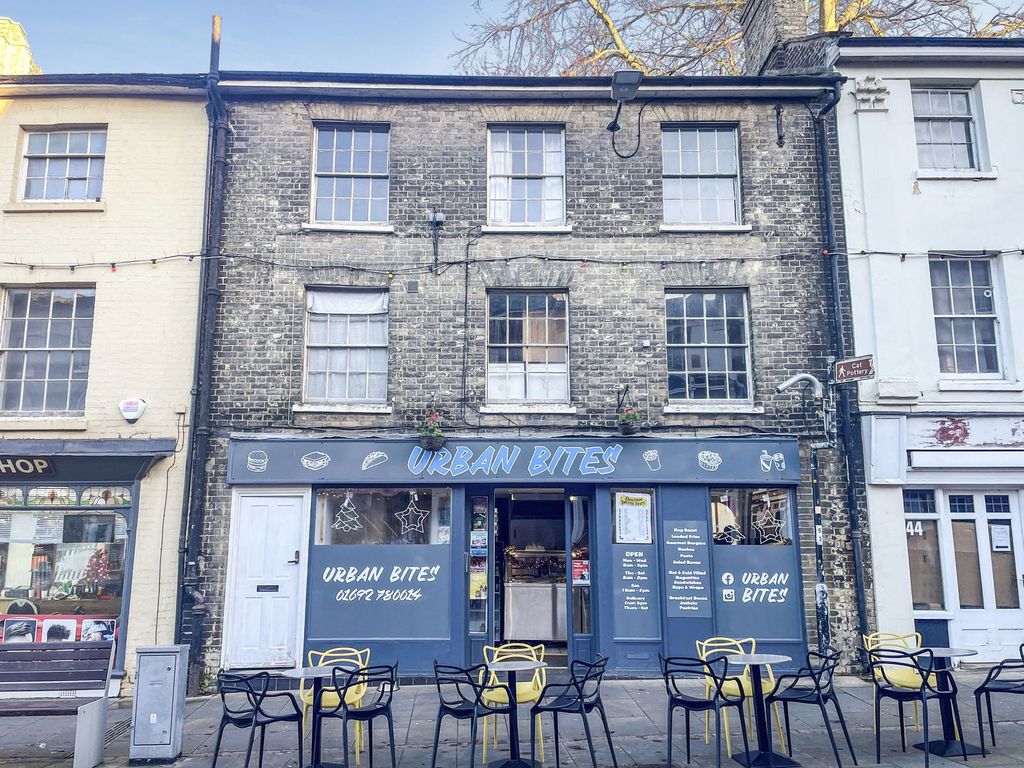 Property photo 2 of 10