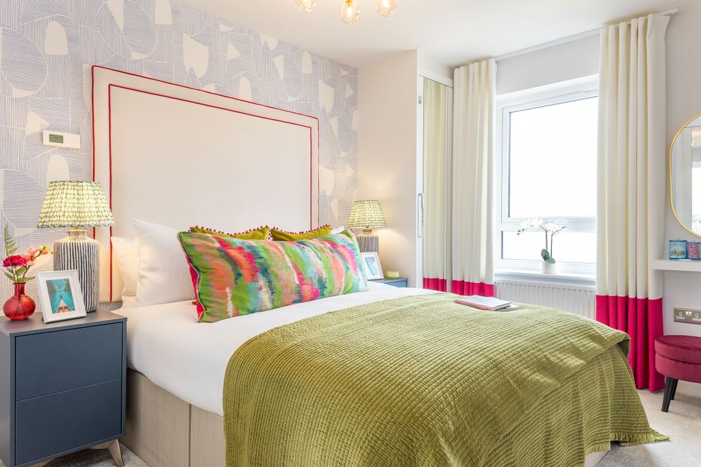 Property photo 3 of 6 En Suite Main Bedroom In The Maidstone 3 Bedroom Home
