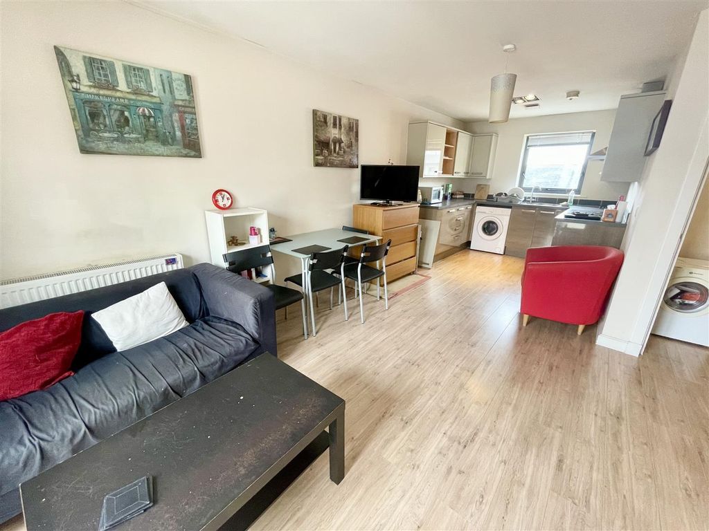 Property photo 3 of 11 Img_5866.Jpg