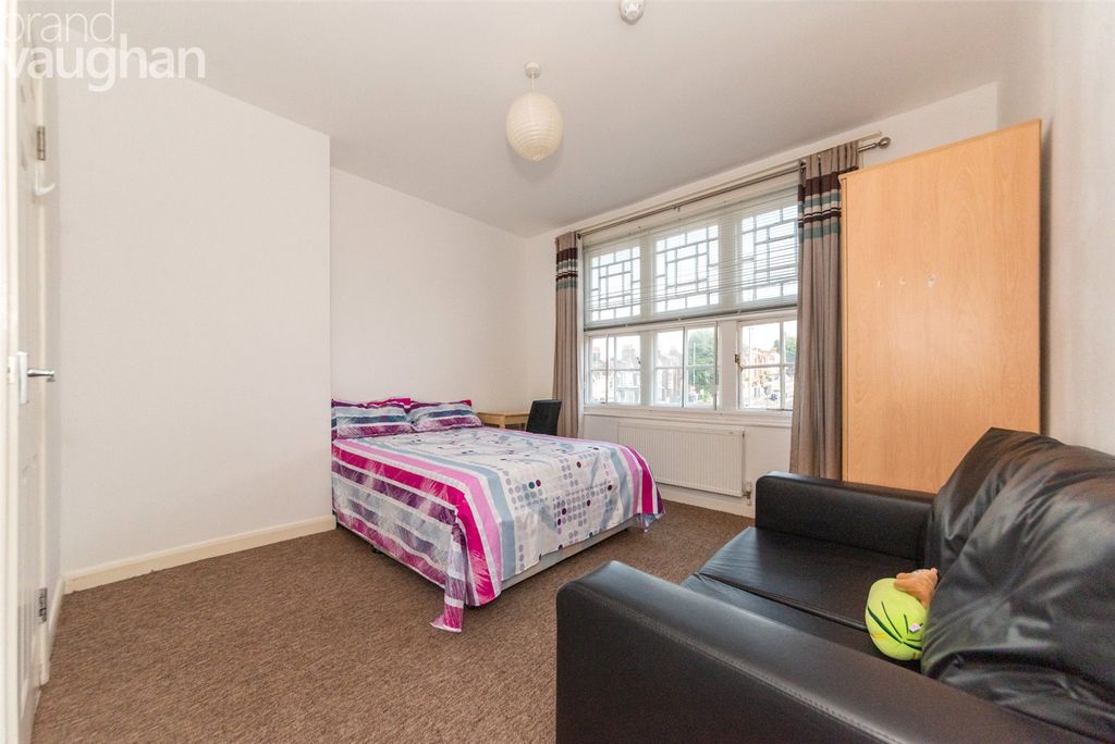 Property photo 2 of 13 Picture No. 22