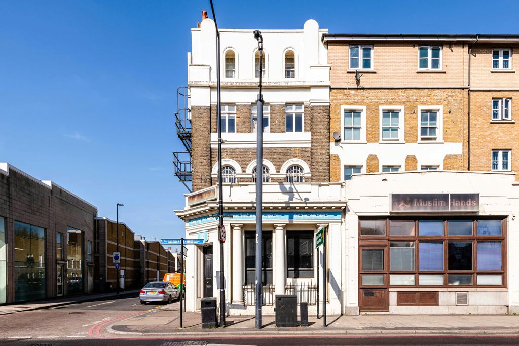 Property photo 2 of 3 Commercial Rd 595597  Low Res 2.Jpg