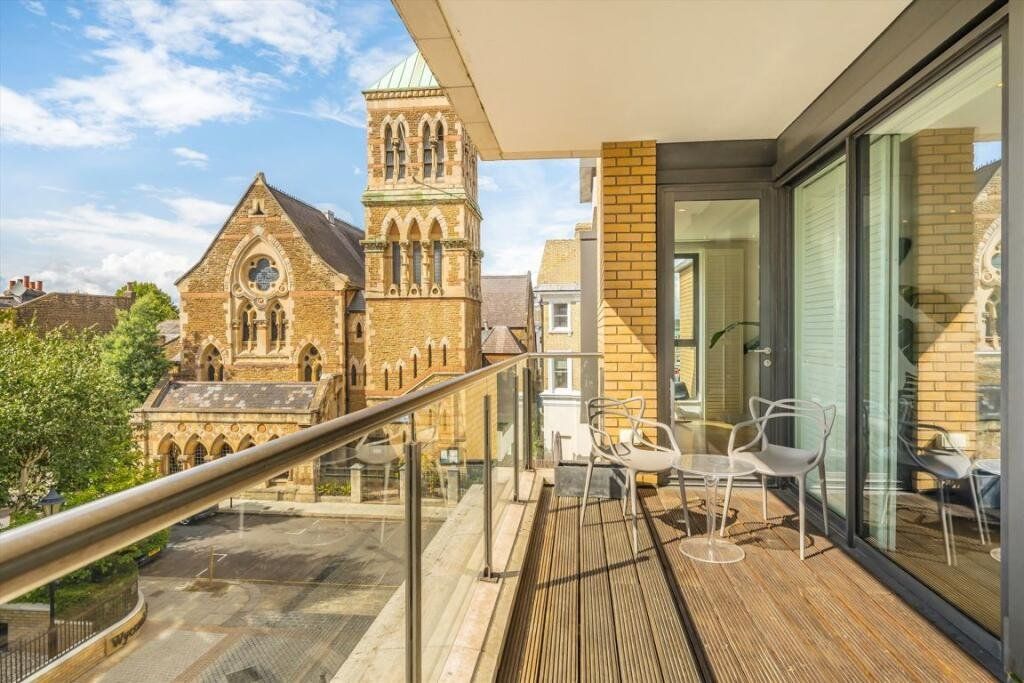 Property photo 3 of 12