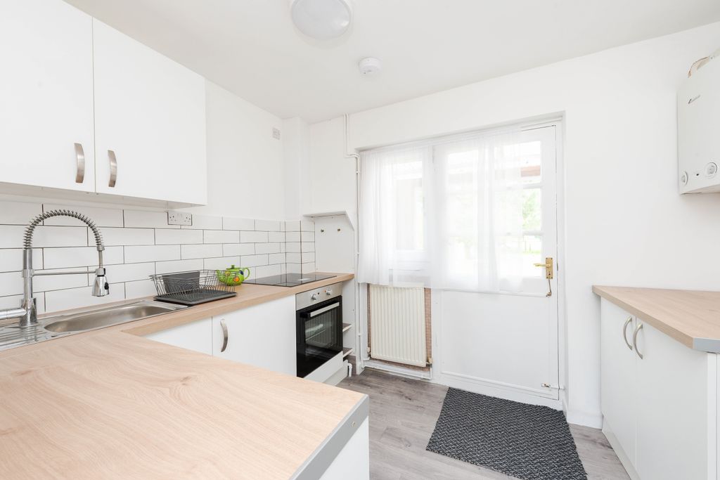 Property photo 1 of 16 Kitchen