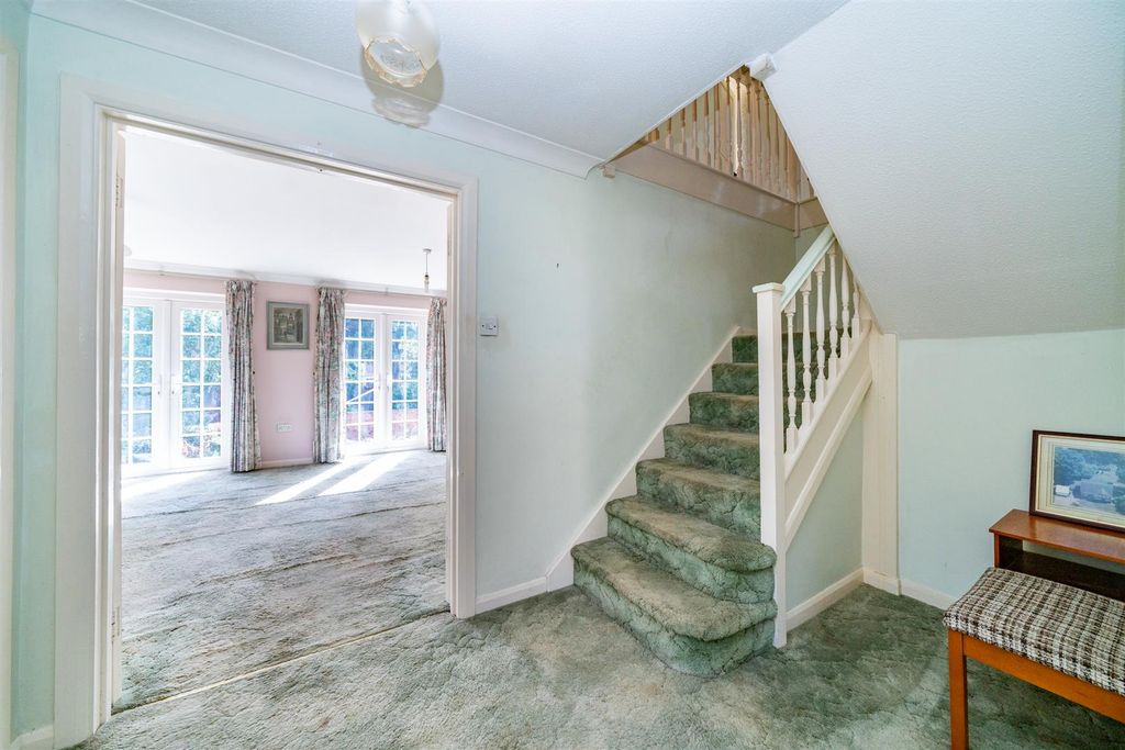 Property photo 2 of 22 5A-Copperbeach-Close-28.Jpg