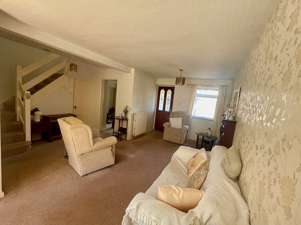 Property photo 3 of 19