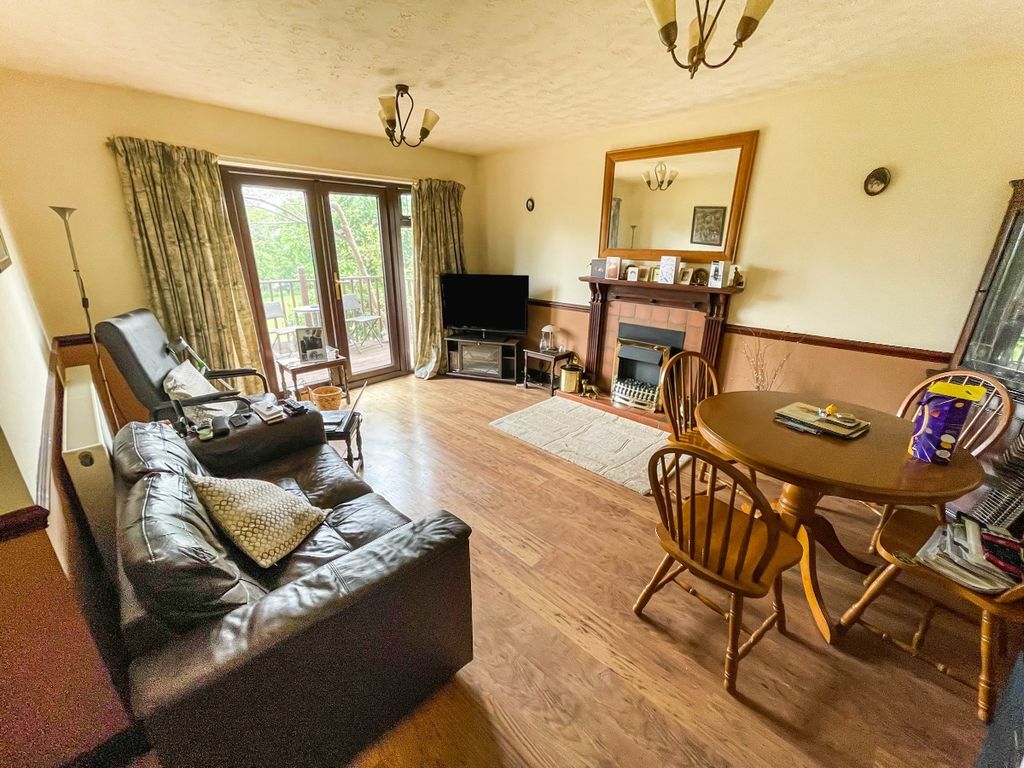Property photo 3 of 12 Living/Dining Room