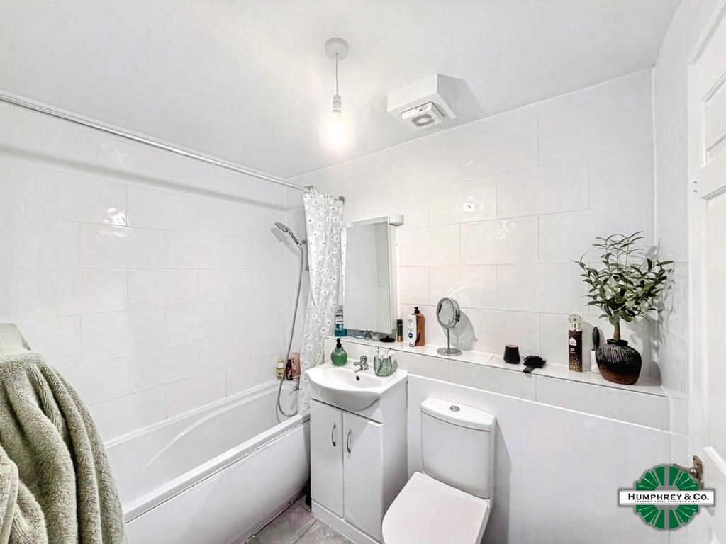 Property photo 2 of 9 Pbox-Img.Jpg