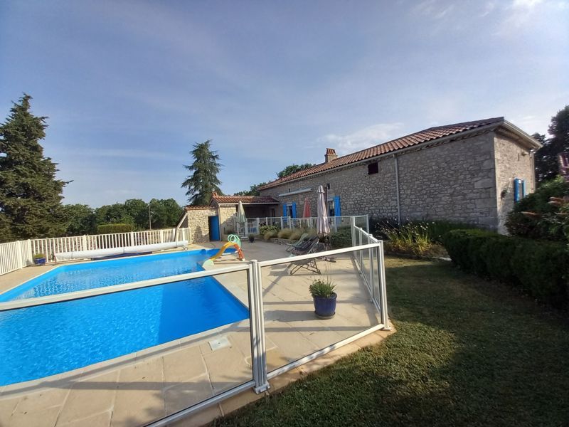 Property photo 3 of 28 Photo 3