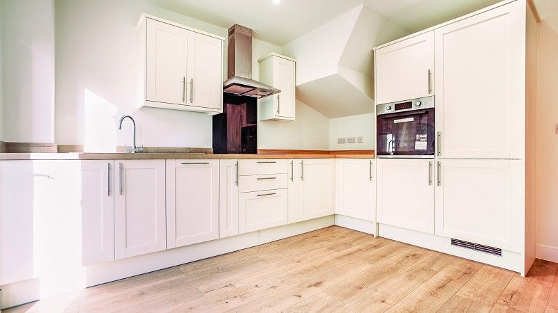 Property photo 2 of 16 2623-Pra11090-4-Raw