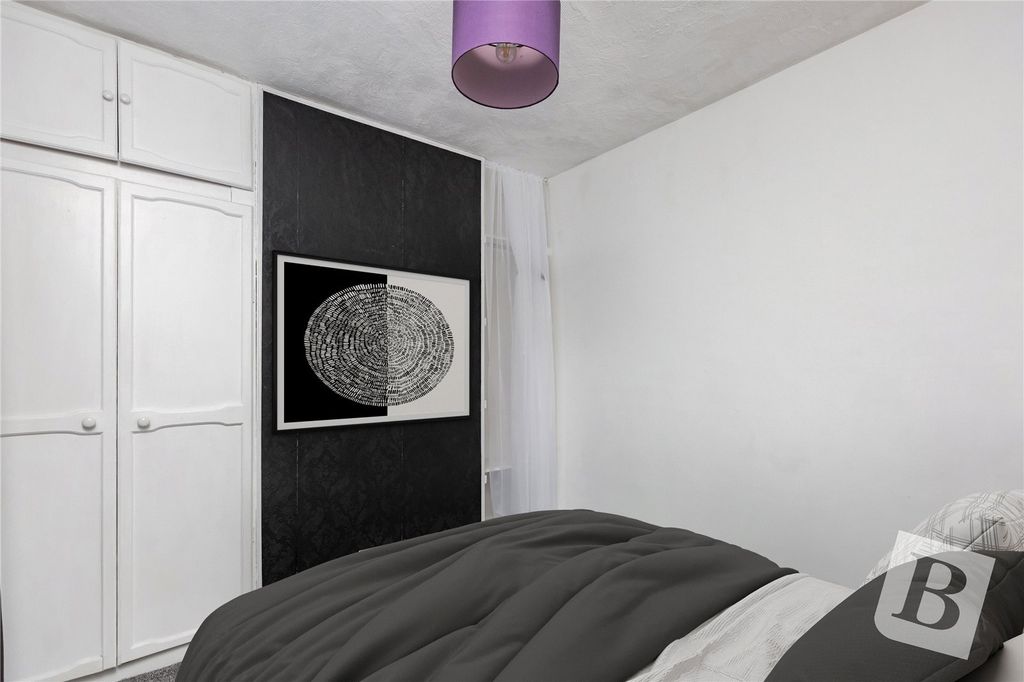 Property photo 3 of 26 Bedroom