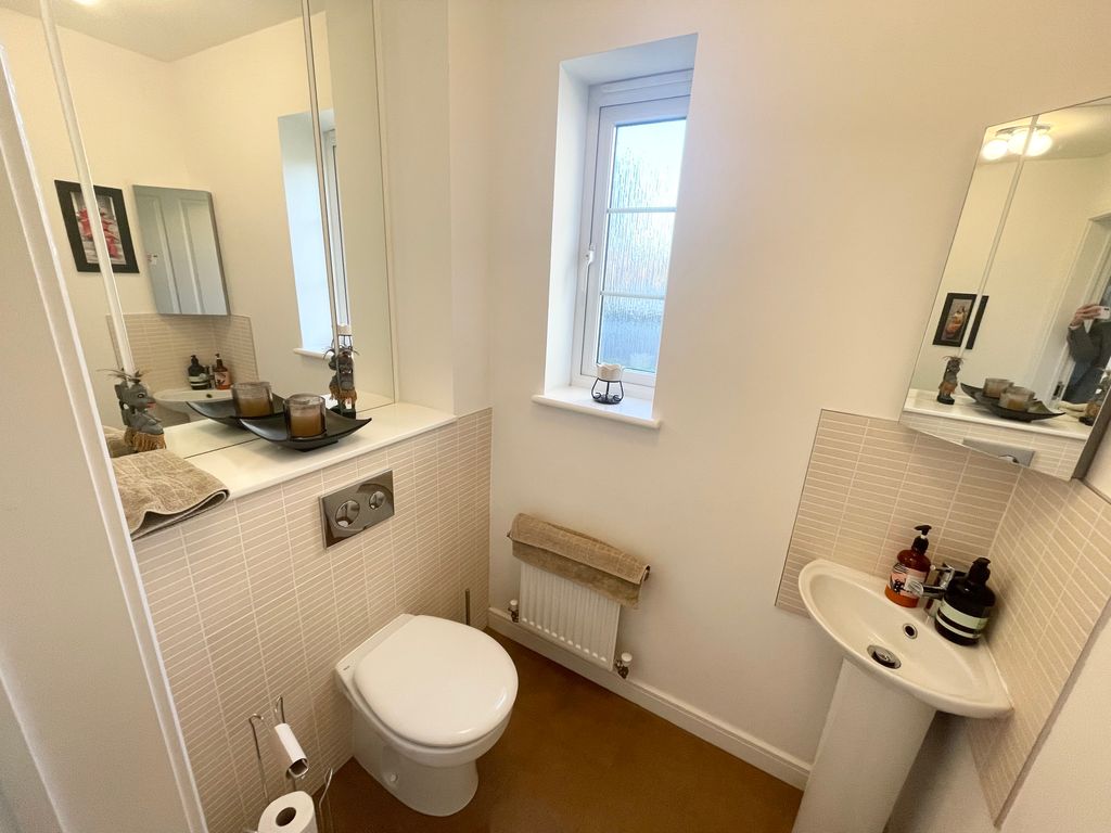 Additional image 4 of 4 bed detached house to rentHighgrove Close, Darlington DL3