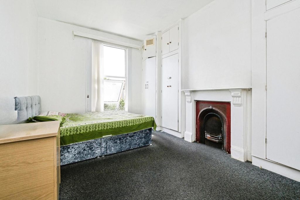Property photo 2 of 14 Pbox-Img.Jpg