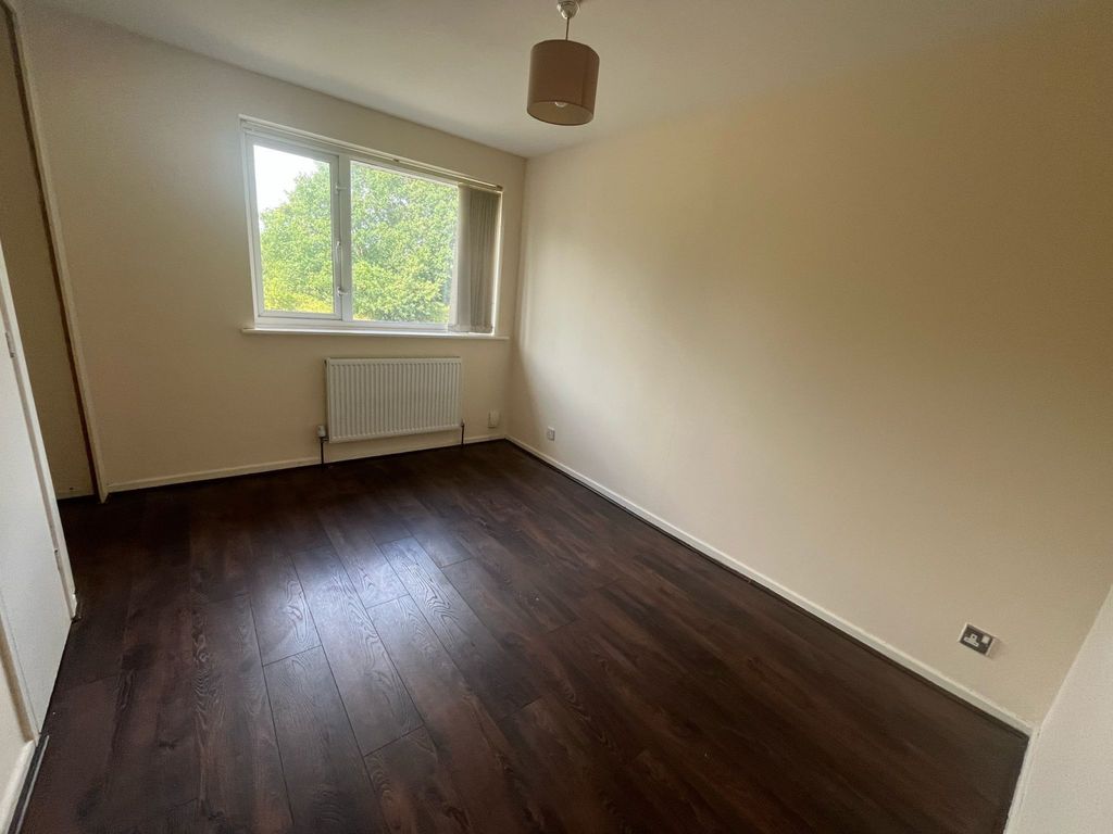 Property photo 2 of 5 Gallery