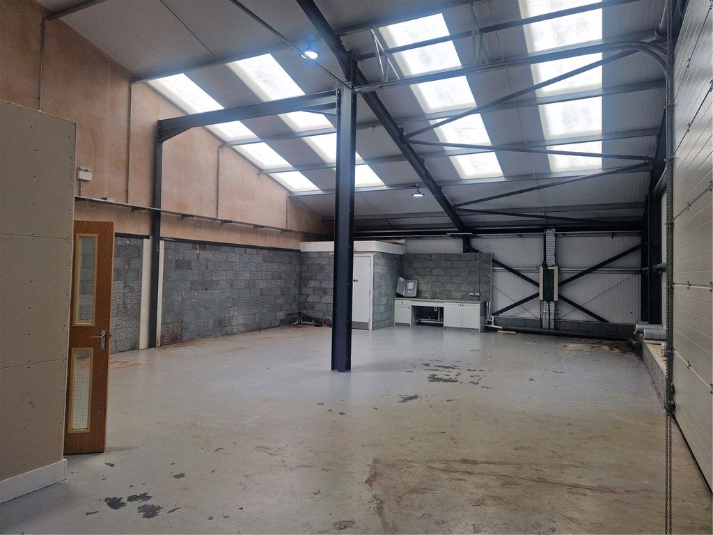Property photo 2 of 2 Picture No. 23