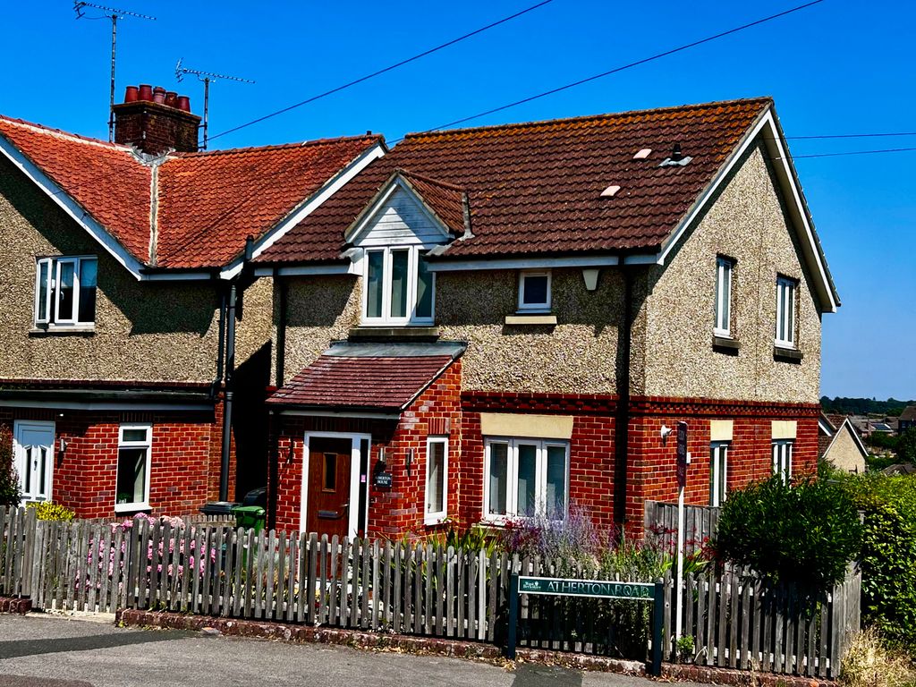Property photo 1 of 13