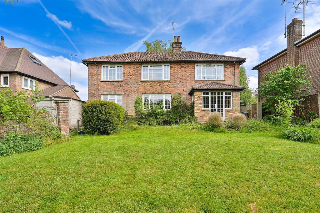 Property photo 3 of 12 9 Manland Road-21.Jpg