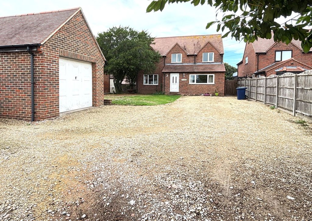 Property photo 1 of 17 Front