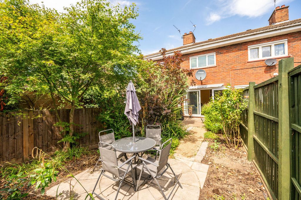 Property photo 3 of 12